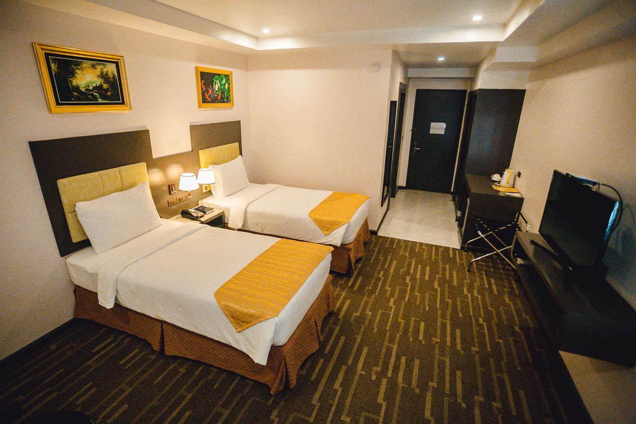 Butuan Grand Palace Hotel Butuan City Exterior photo
